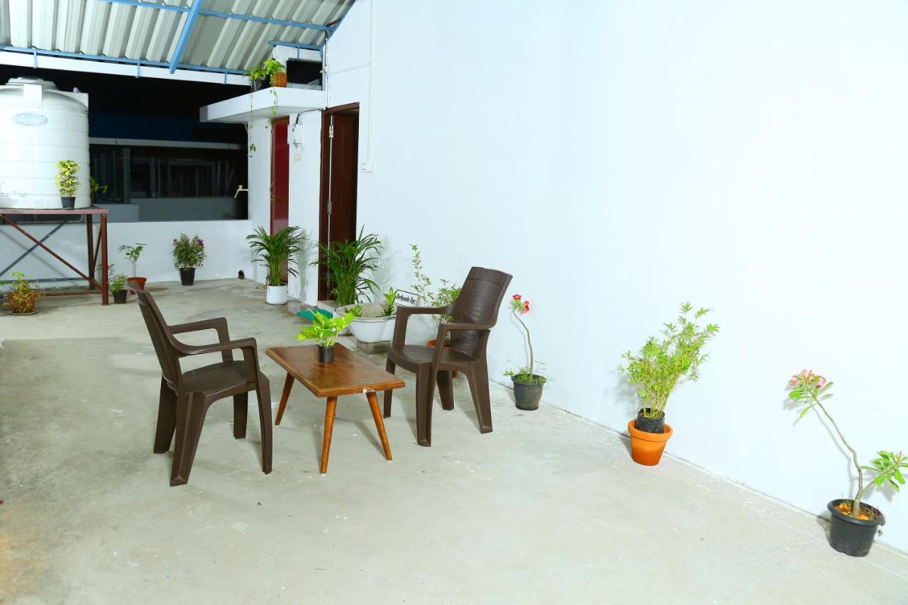 Bethesda Inn Kochi Esterno foto