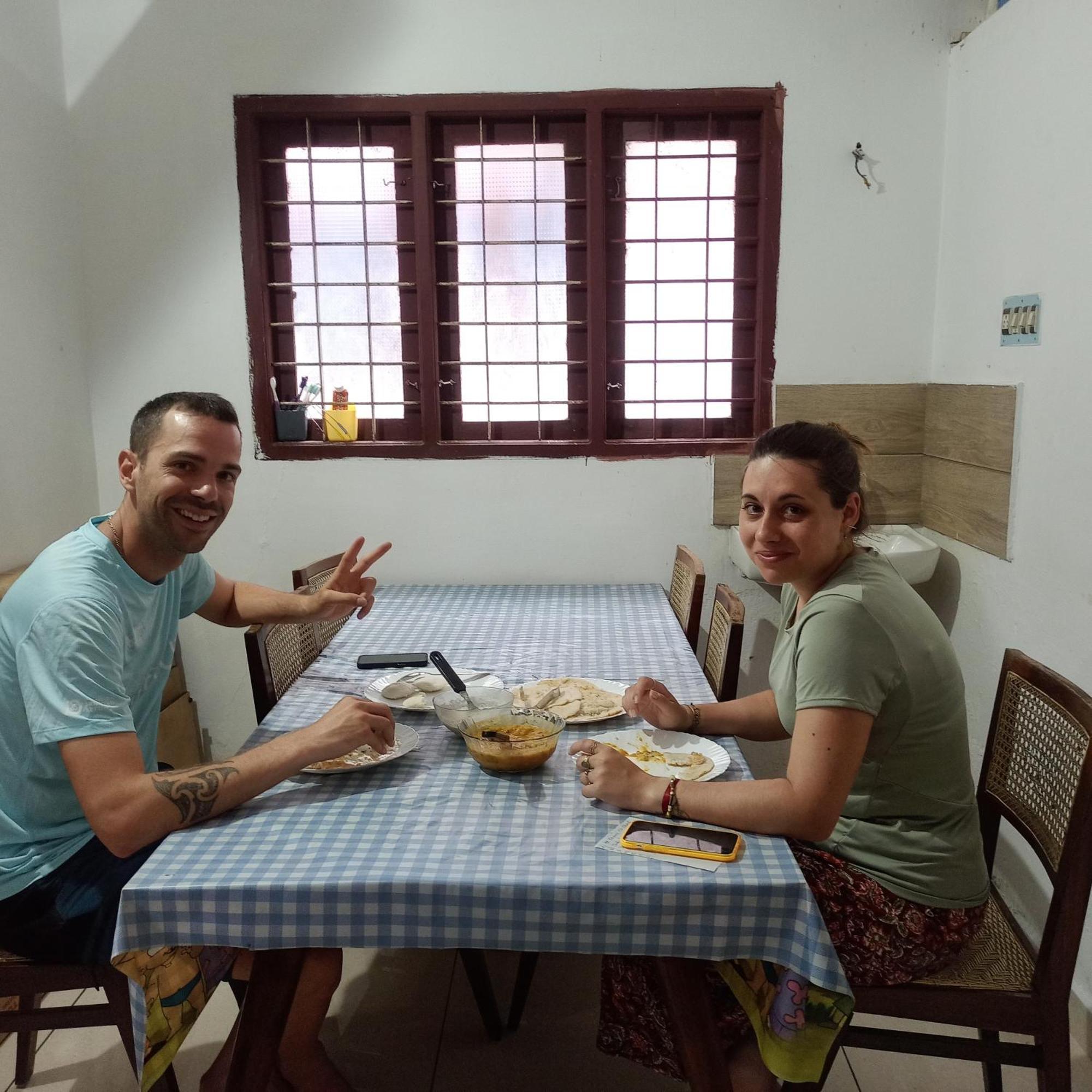 Bethesda Inn Kochi Esterno foto