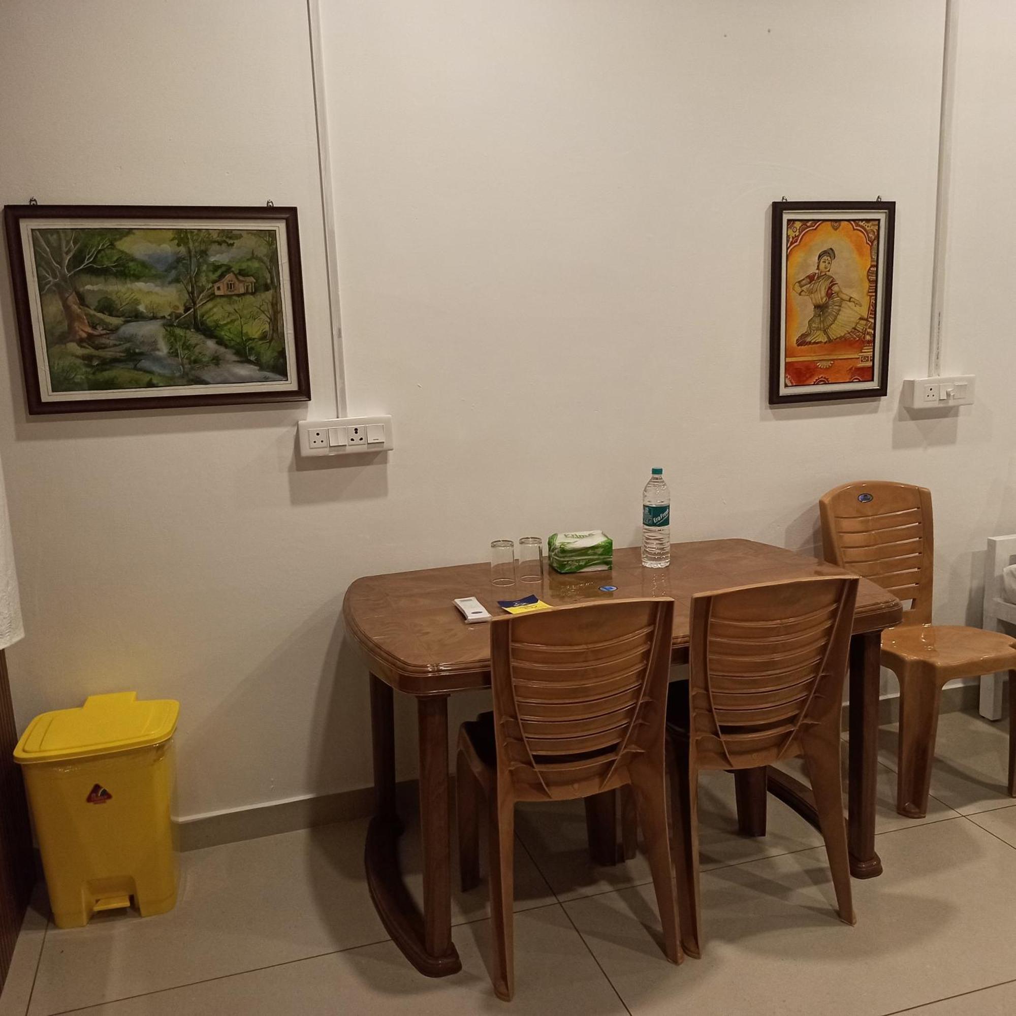 Bethesda Inn Kochi Esterno foto