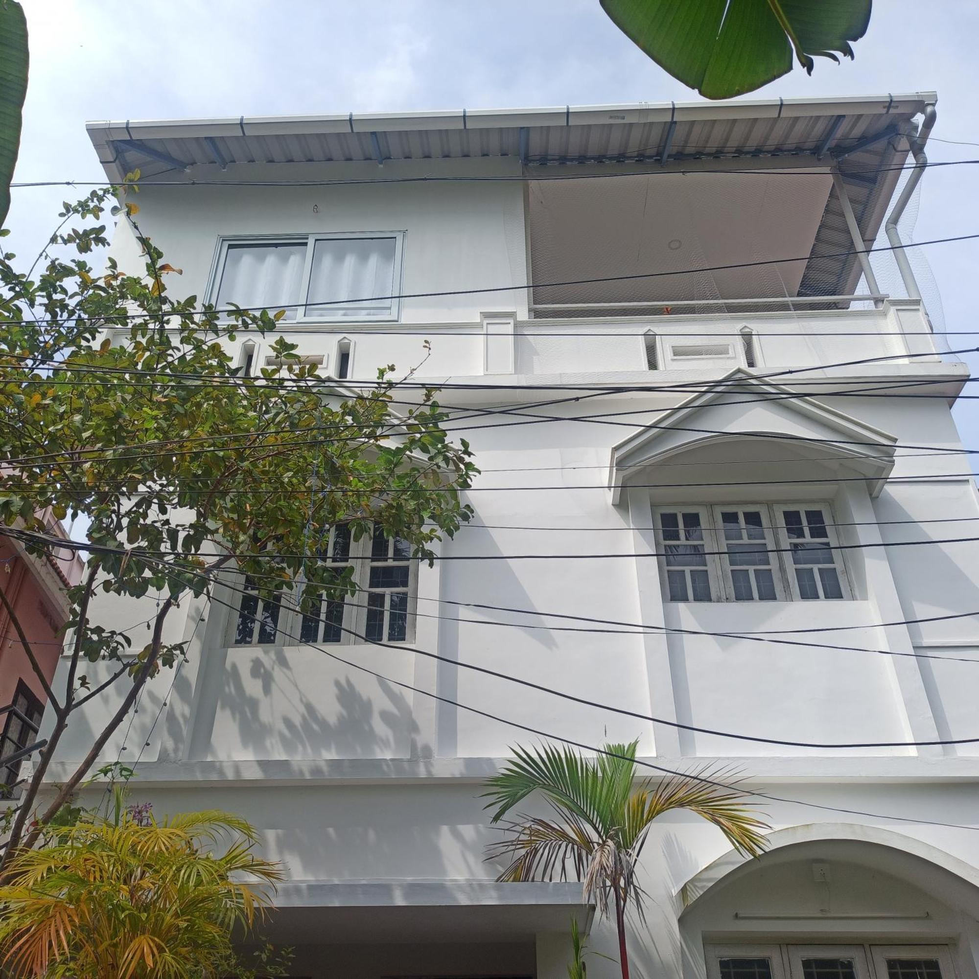 Bethesda Inn Kochi Esterno foto
