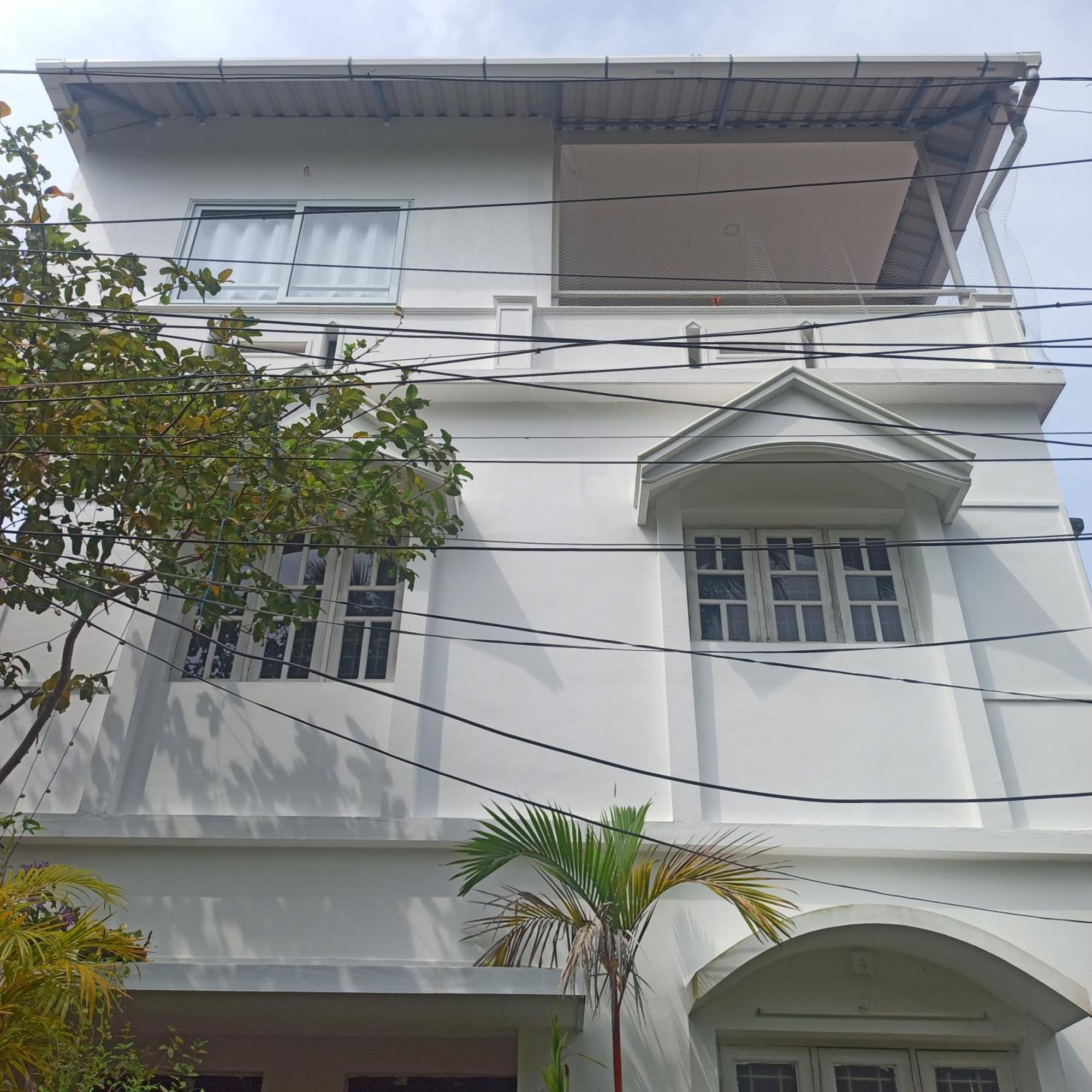 Bethesda Inn Kochi Esterno foto