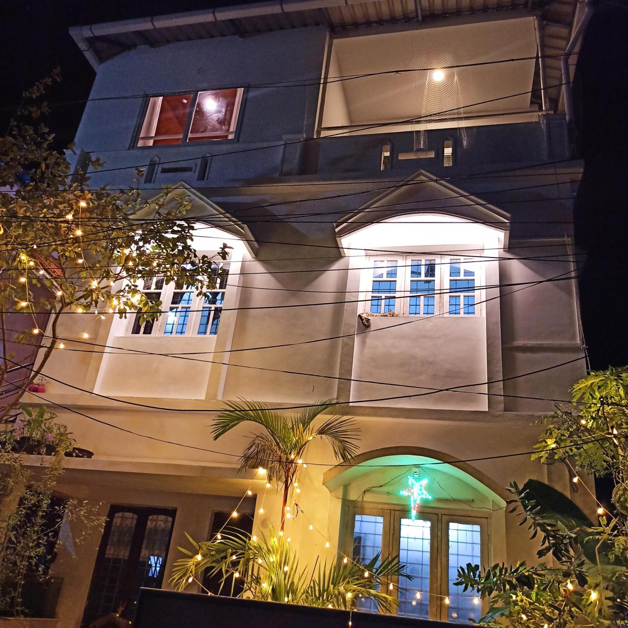 Bethesda Inn Kochi Esterno foto